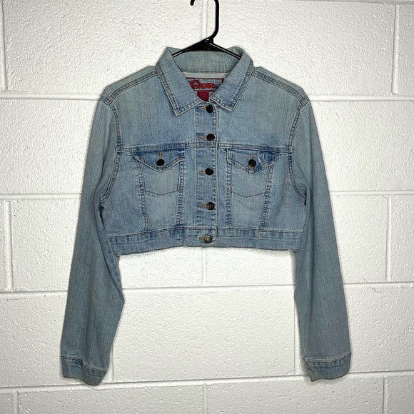 Jackets & Blazers - < Y2K Star Light Wash Cropped Denim Jacket >